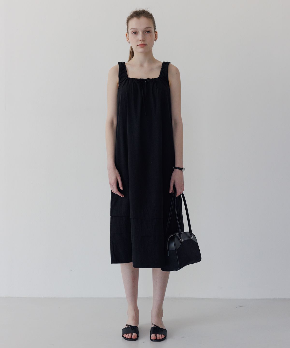 튜드먼트(TTUDEMENT) SLEEVELESS LONG DRESS BLACK