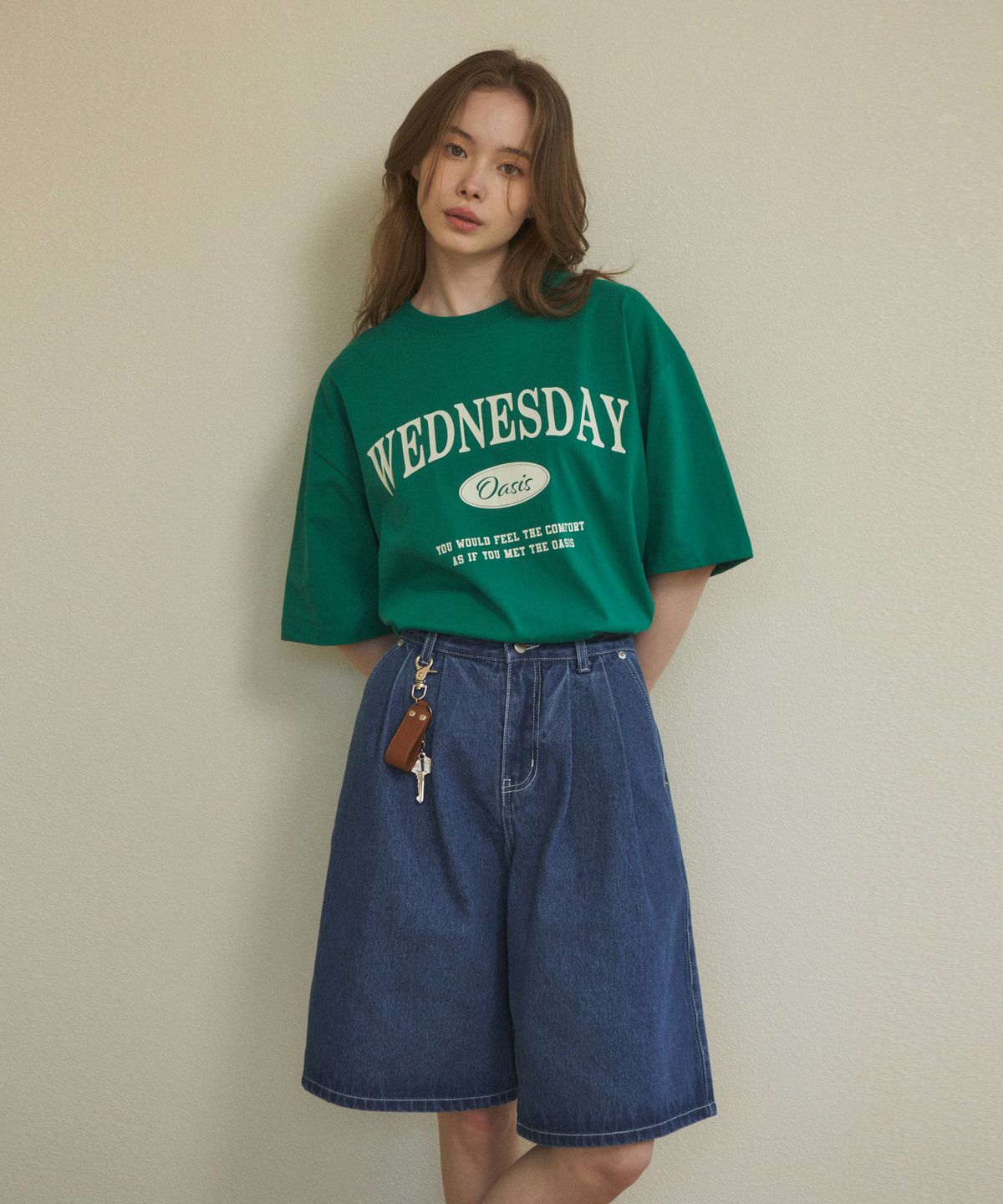 웬즈데이오아시스 포 우먼(WEDNESDAYOASISFORWOMEN) W/버뮤다 투턱 워시드 데님 팬츠(4color)