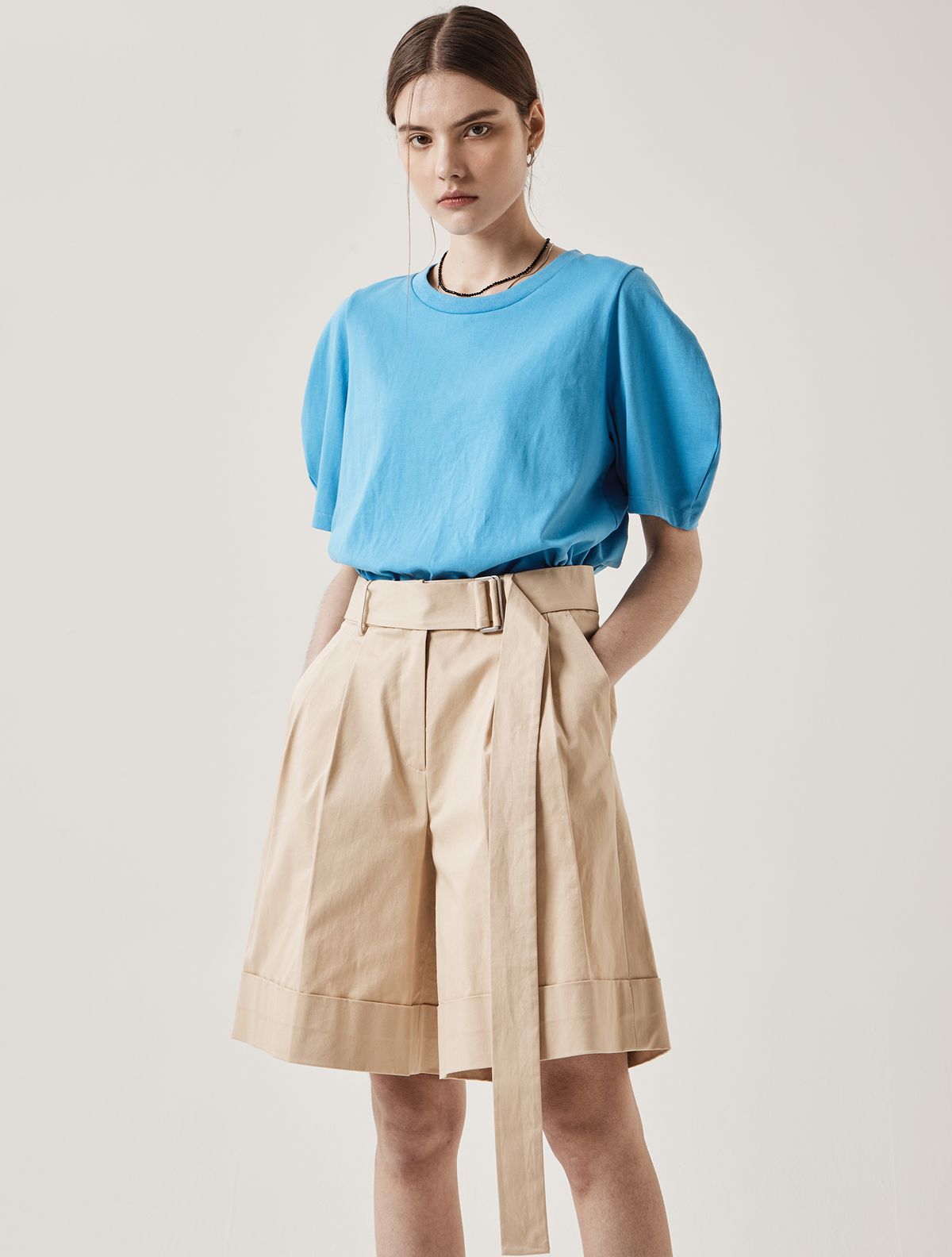 르이엘(LE YIEL) Balloon Sleeve Crop T-Shirt_Blue 벌룬 슬리브 크롭 티셔츠_블루