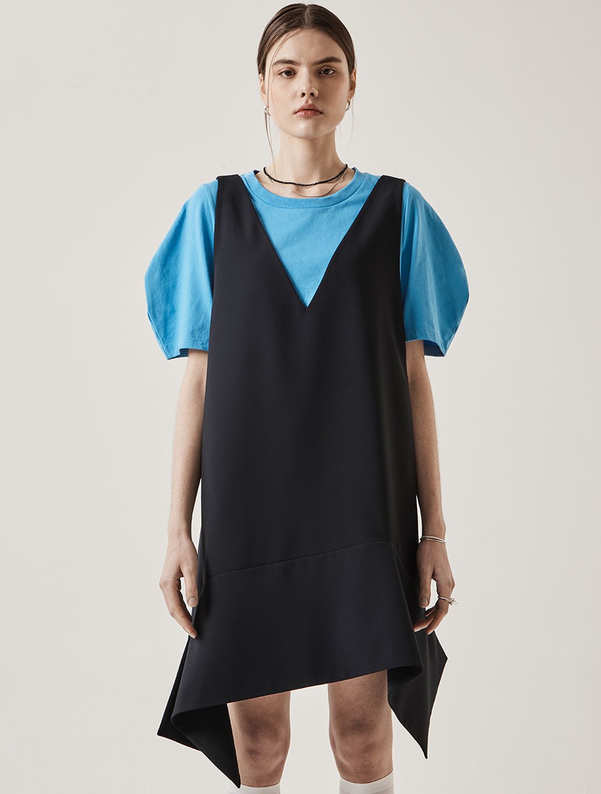 르이엘(LE YIEL) Balloon Sleeve Crop T-Shirt_Blue 벌룬 슬리브 크롭 티셔츠_블루