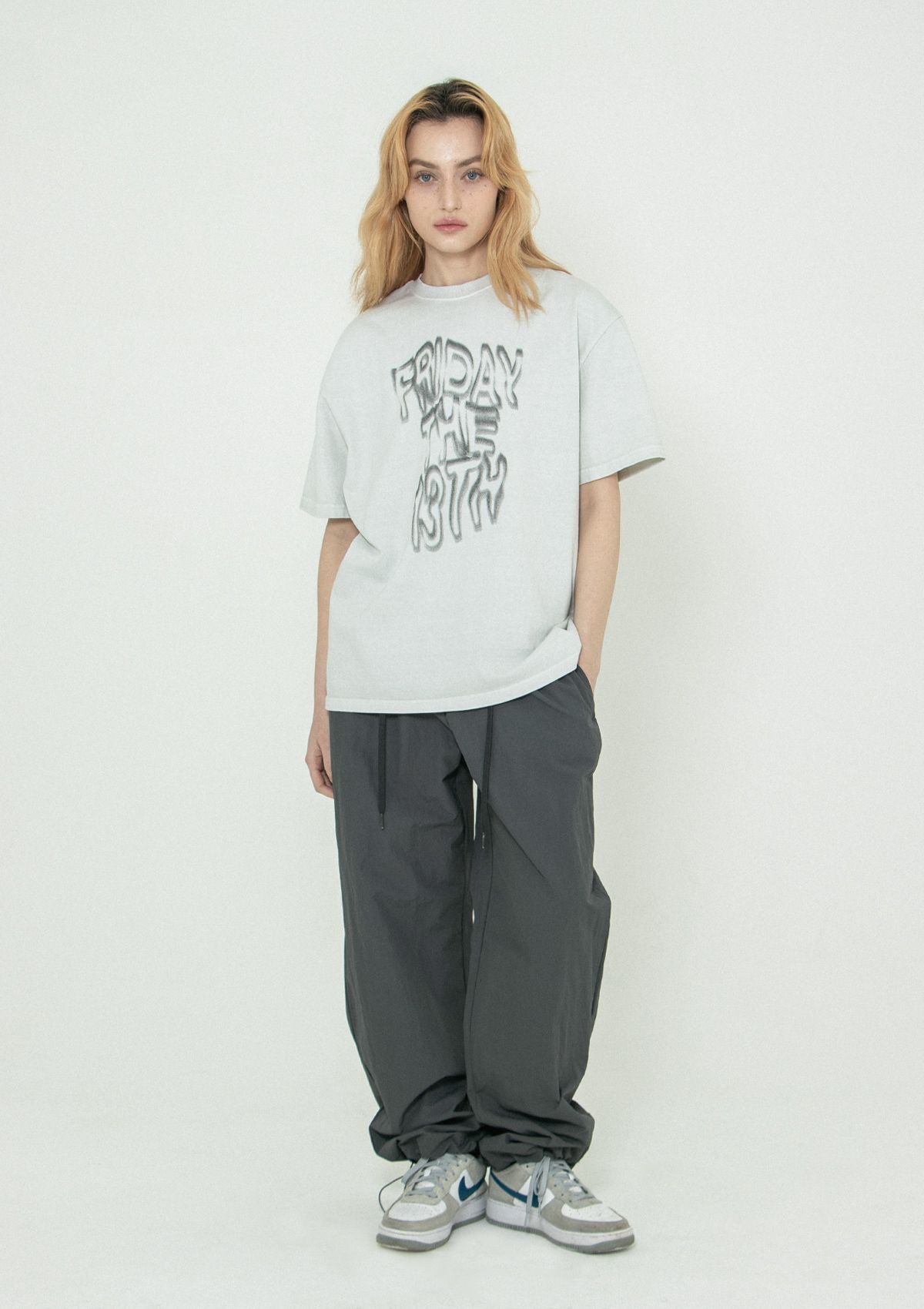 세니크(SENIK) Wavy 13th pigment t-shirts - Light grey