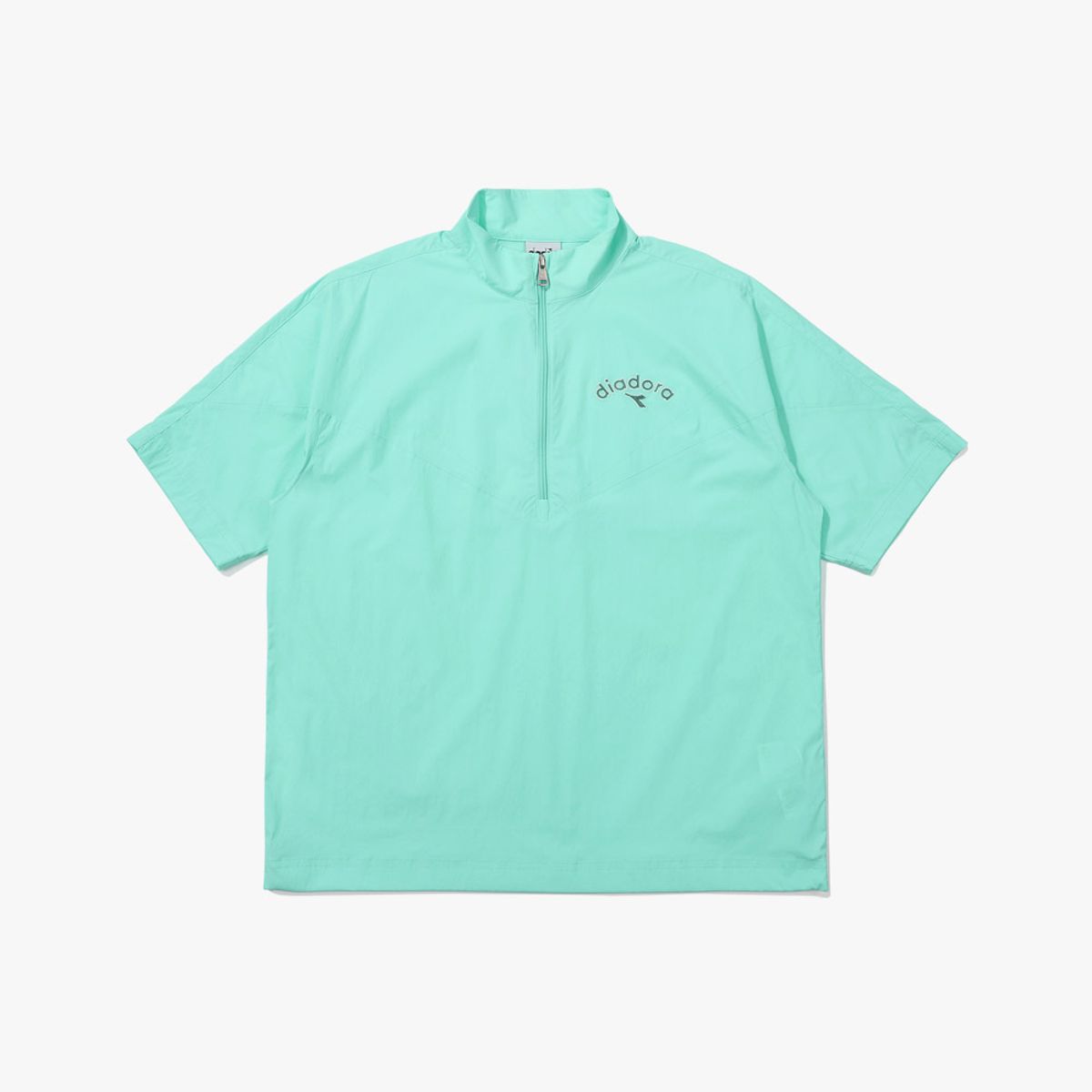 디아도라(diadora) 컴피 우븐 반팔 아노락 MINT