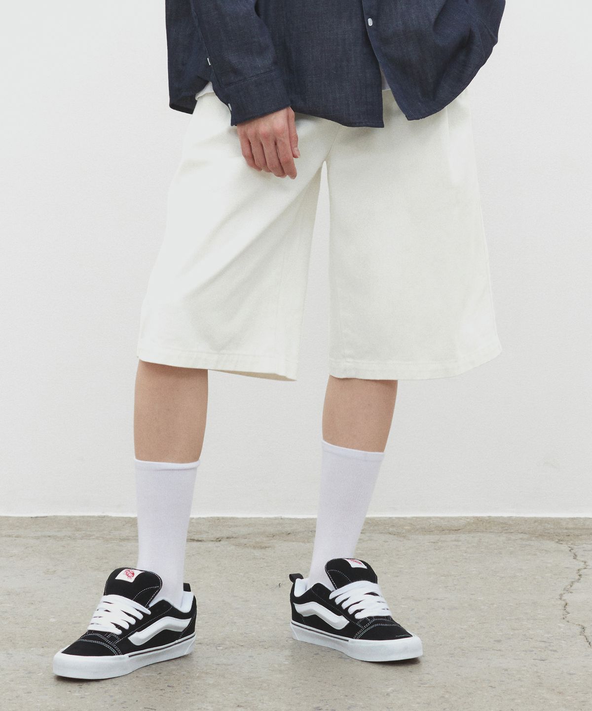 데케트(DECET) Cotton 2Pleats Shorts DCPT041Ivory