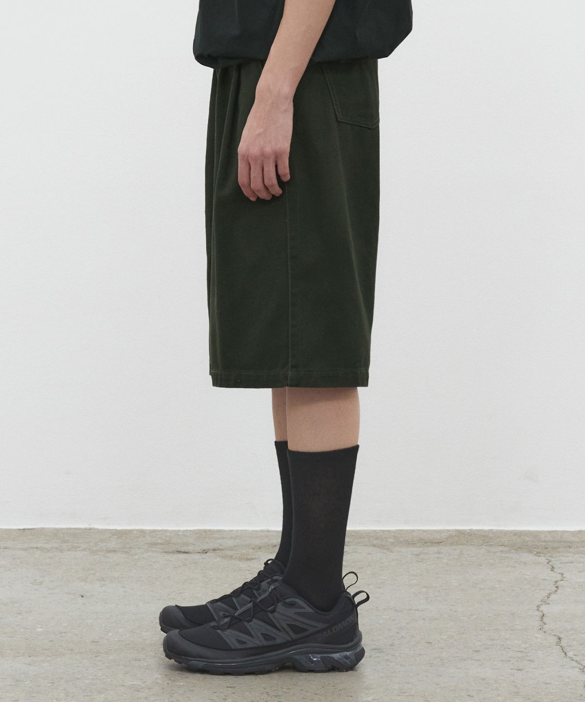 데케트(DECET) Cotton 2Pleats Shorts DCPT041Khaki