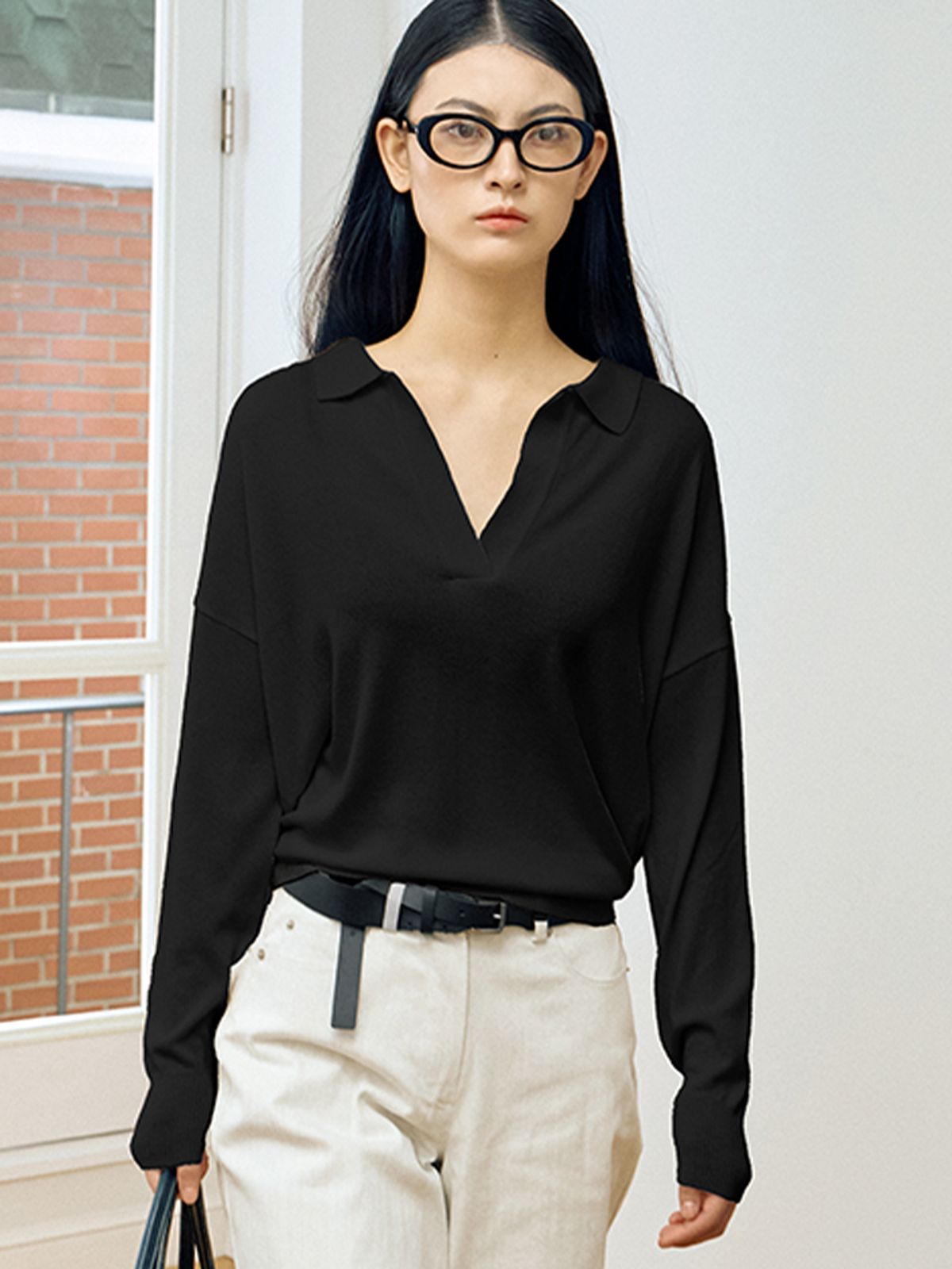 위메농(OUI MAIS NON) Ivy collar bottom-button knit