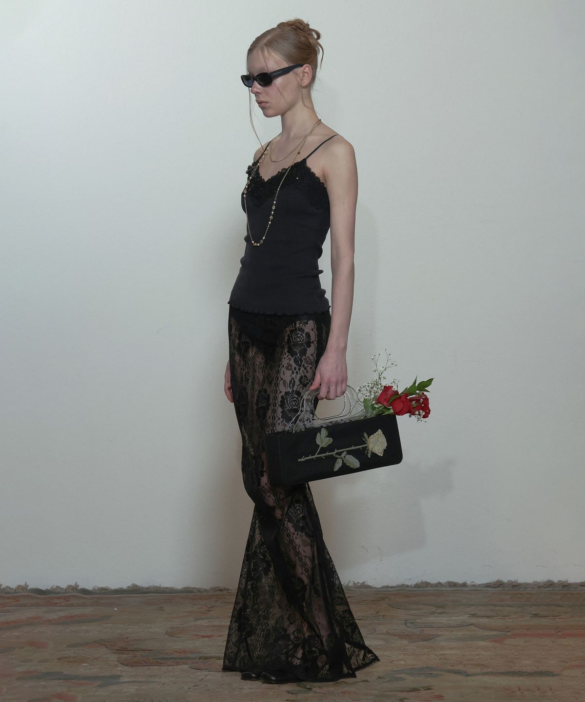 스컬프터(SCULPTOR) Granny Lucite Handle Bag Black