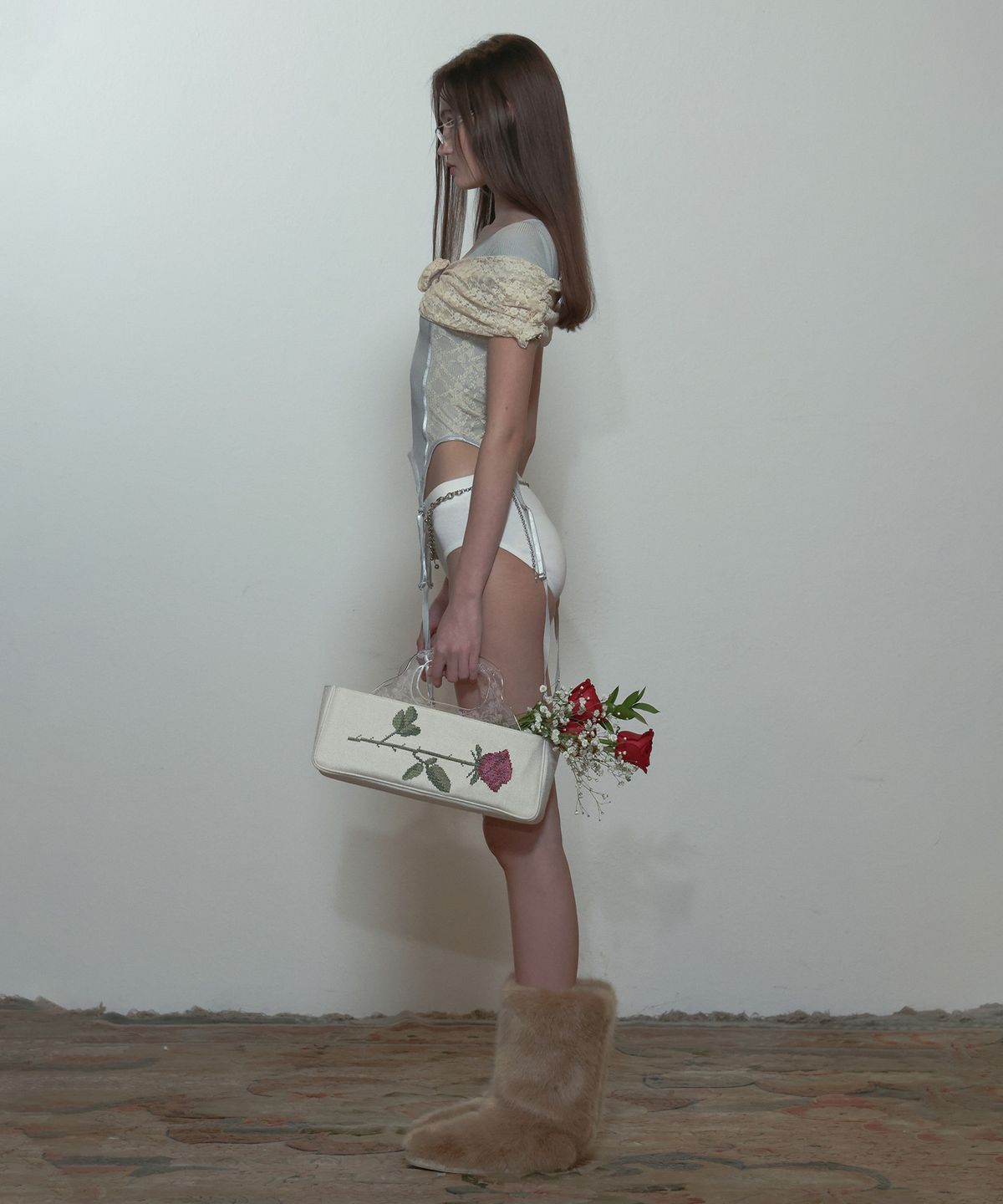 스컬프터(SCULPTOR) Granny Lucite Handle Bag Ivory