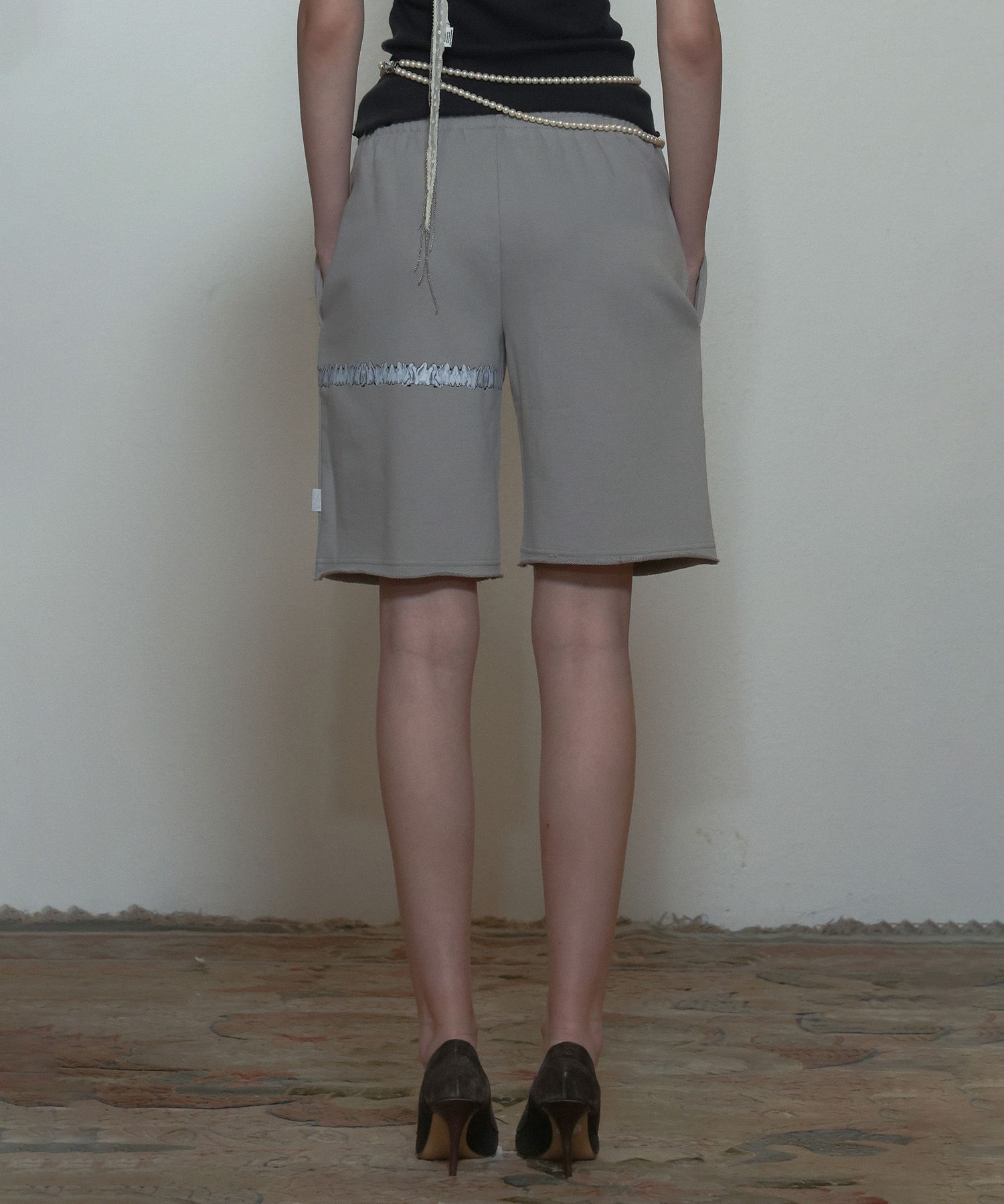 MUSINSA | SCULPTOR Wedding Garter Belt Half-pants Gray