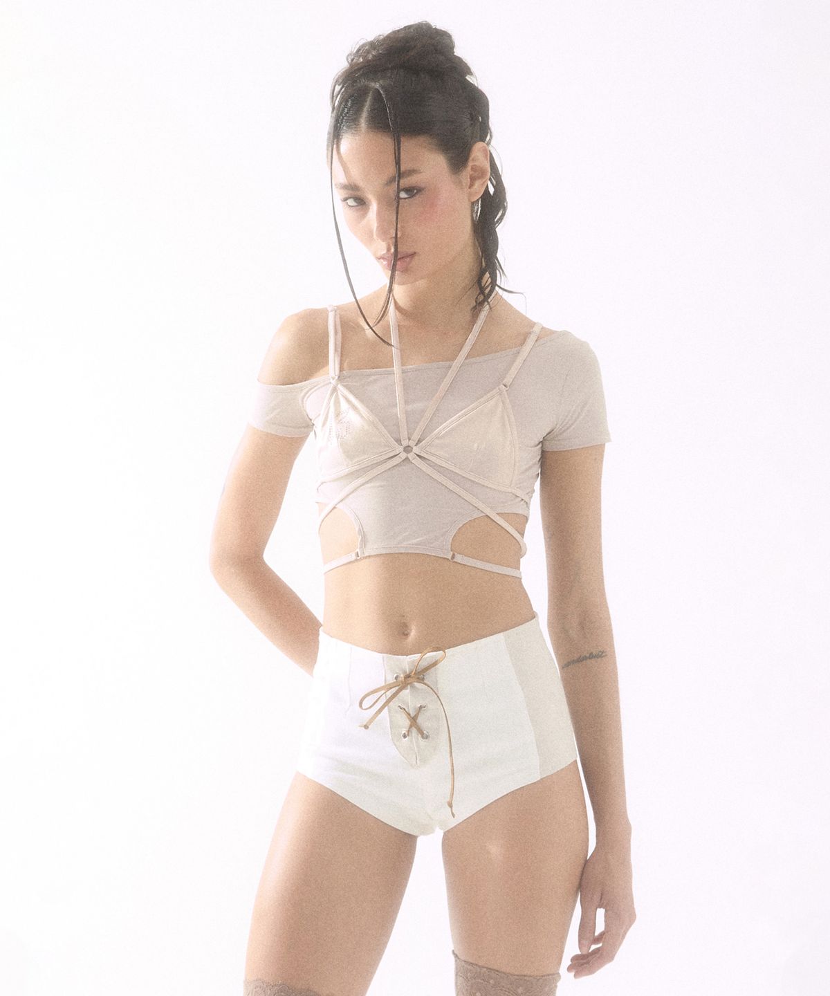 배디(BADEE) Layered Strap Bra Top Sand