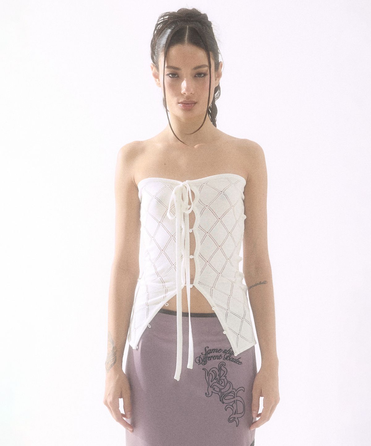 배디(BADEE) Diamond Halter Sleeveless Ivory