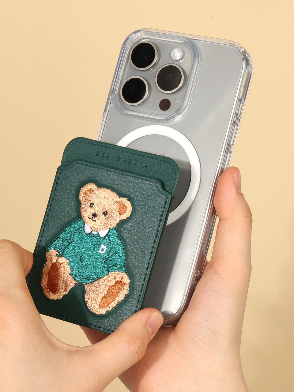 MUSINSA公式 | DESIGNSKIN MagSafe Card Wallet - Classic/Green Bear