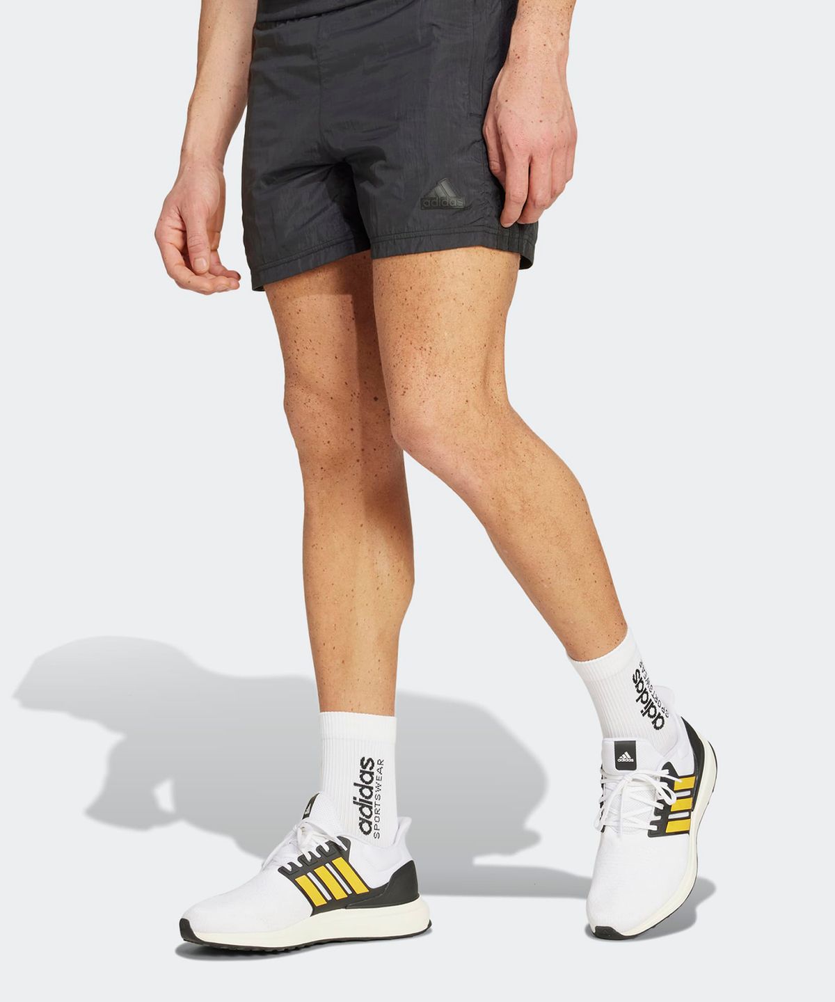 아디다스(ADIDAS) 티로 우븐 숏 팬츠 - 블랙 / IP3783