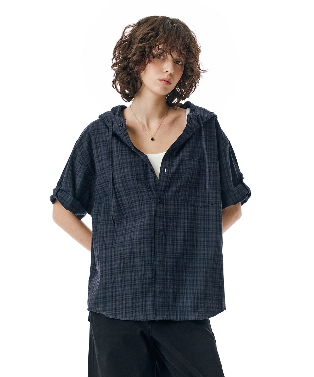 세컨모놀로그(SECONDMONO) Roll-up Button Hooded Check Half Shirt [NAVY]_SESH013NAVY