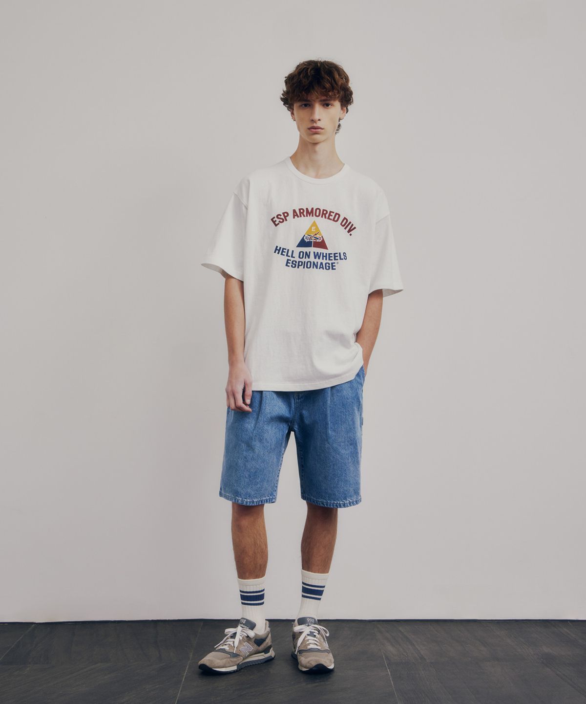 에스피오나지(ESPIONAGE) Double Pleats Denim Shorts Light Indigo