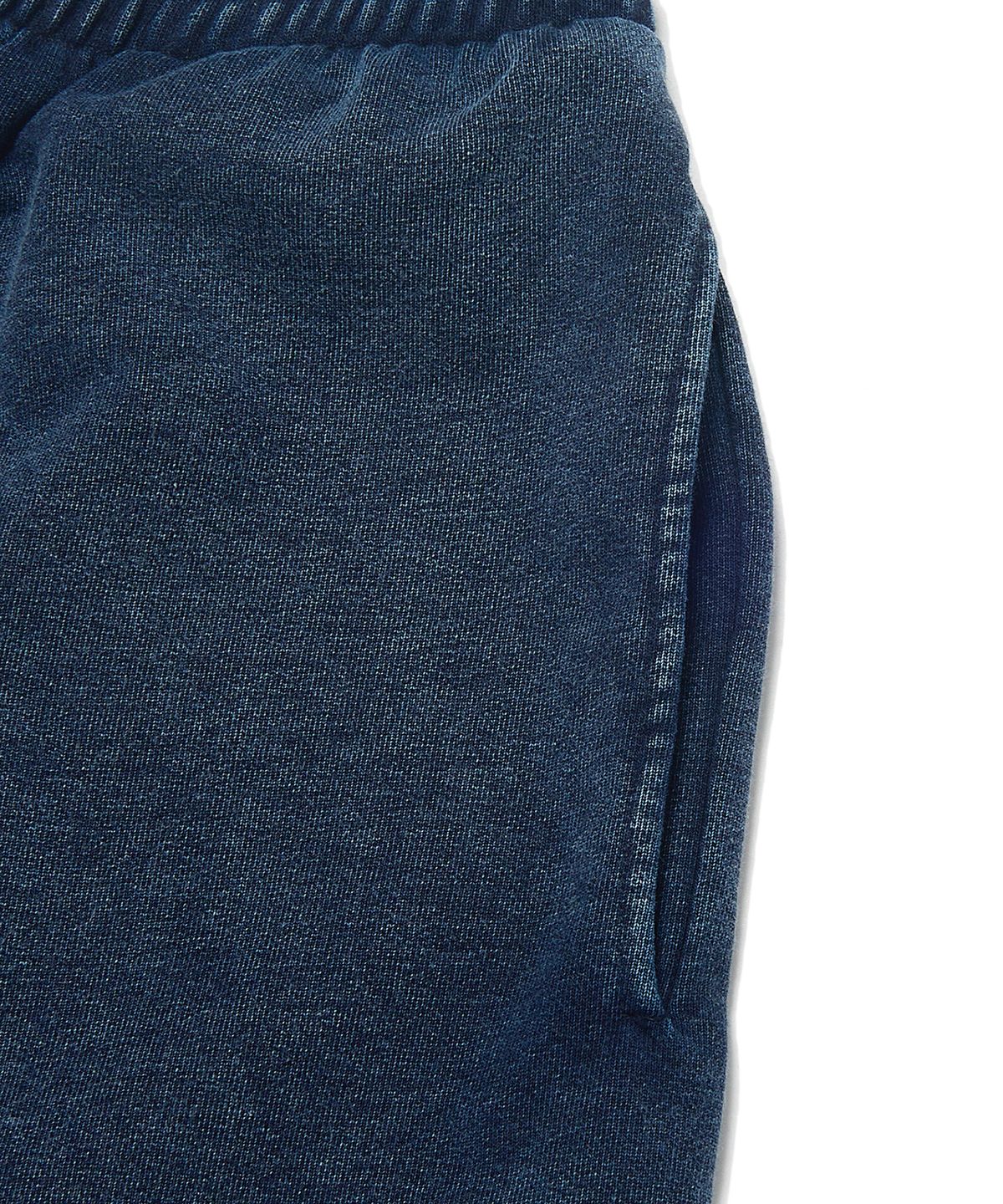 위캔더스(WKNDRS) LOGO SWEAT SHORTS (DENIM)