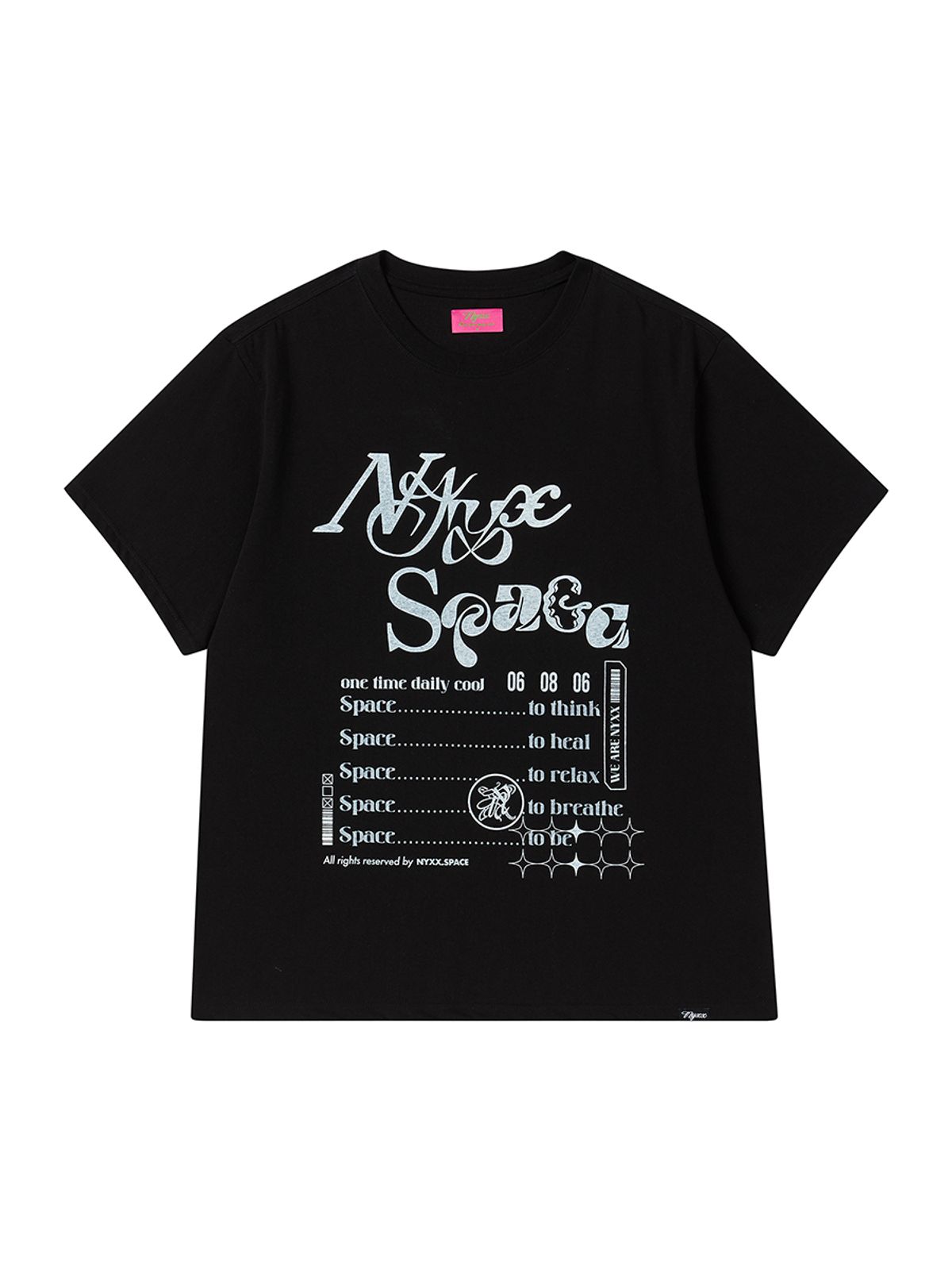 엔와이엑스엑스(NYXX) NYX SPACE SCRIPT TEE BLACK