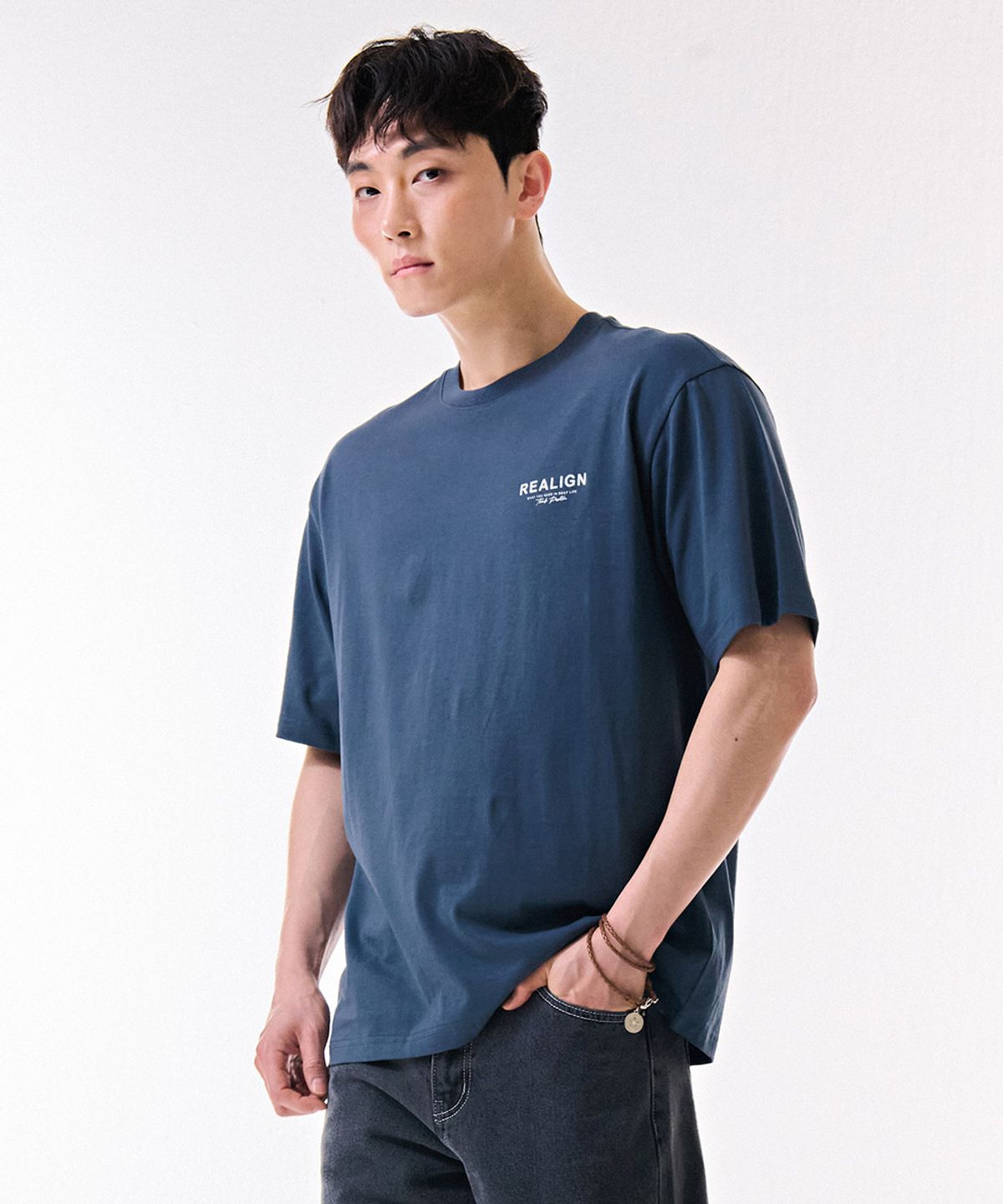 체이스컬트(CHASECULT) 공용 뒷판 그래픽 반팔 티셔츠-DBZU5802C0N