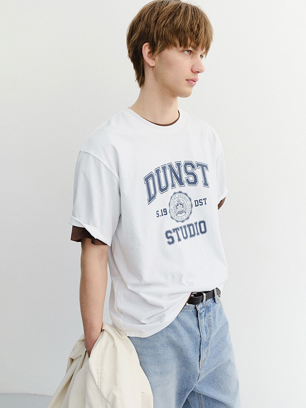 던스트 포 맨(DUNST FOR MEN) CLASSIC LOGO T-SHIRT_UNISEX_UDTS6B139_OFF WHITE