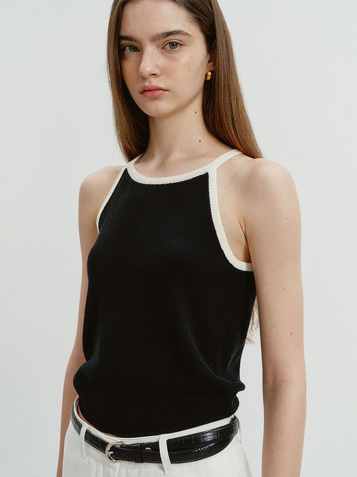 던스트(DUNST) HALTERNECK SLEEVELESS KNIT TOP BLACK / CREAM_UDSW4B222BK