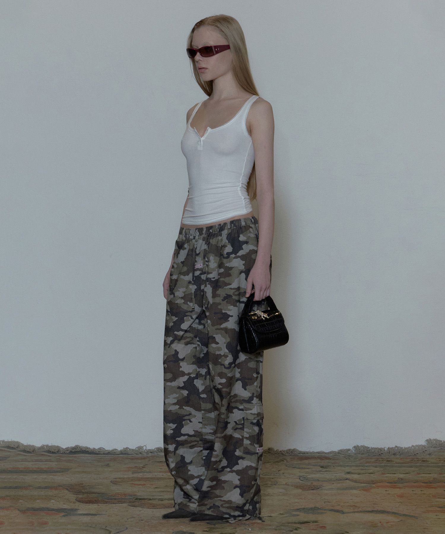 MUSINSA | SCULPTOR Camo Linen Cargo Jogger Pants Forest