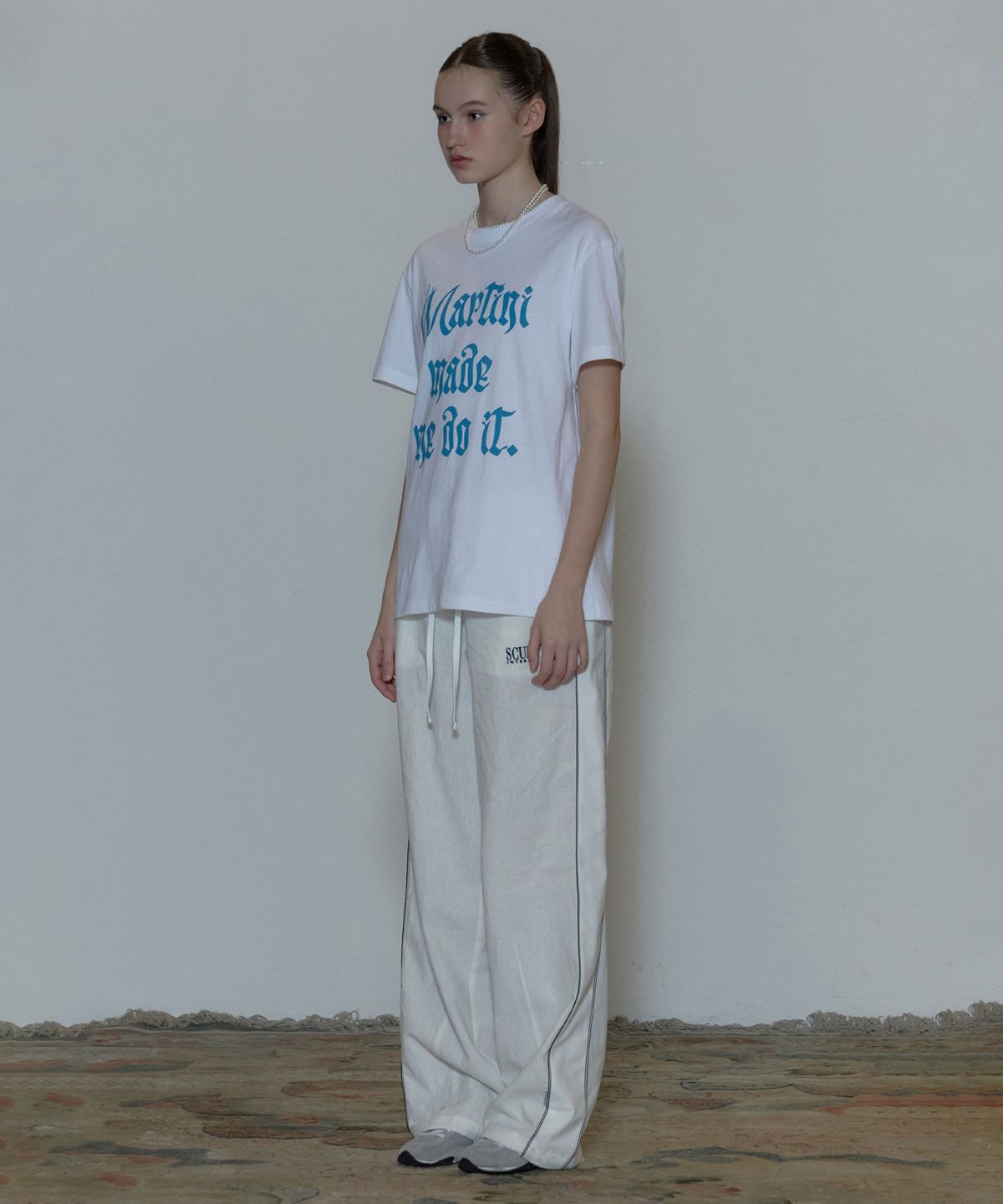스컬프터(SCULPTOR) Martini Made Me Do It Tee White
