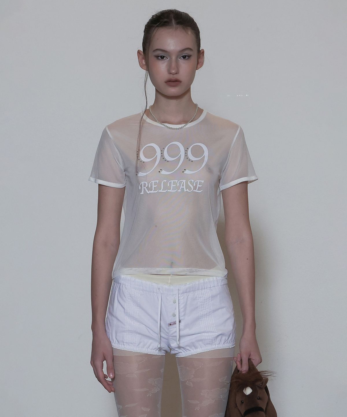 스컬프터(SCULPTOR) Sheer Ringer Crop Top White