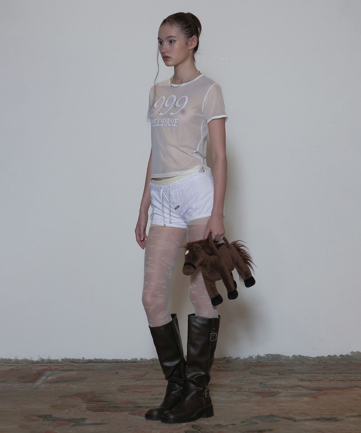 스컬프터(SCULPTOR) Sheer Ringer Crop Top White