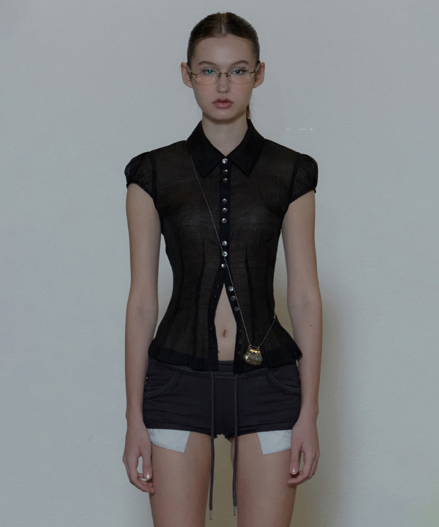Sculptor Sheer Pleated Hem Blouse ブラック MUSINSA公式 | SCULPTOR Sheer Pleated Hem Blouse Black