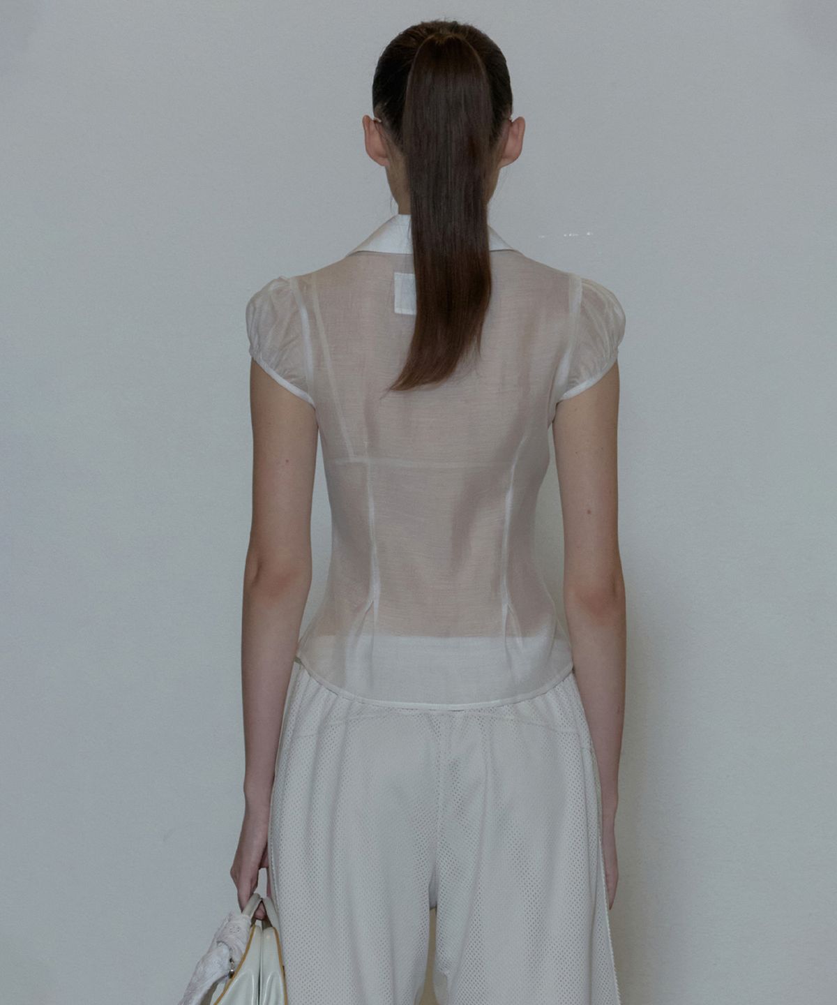 스컬프터(SCULPTOR) Sheer Pleated Hem Blouse White