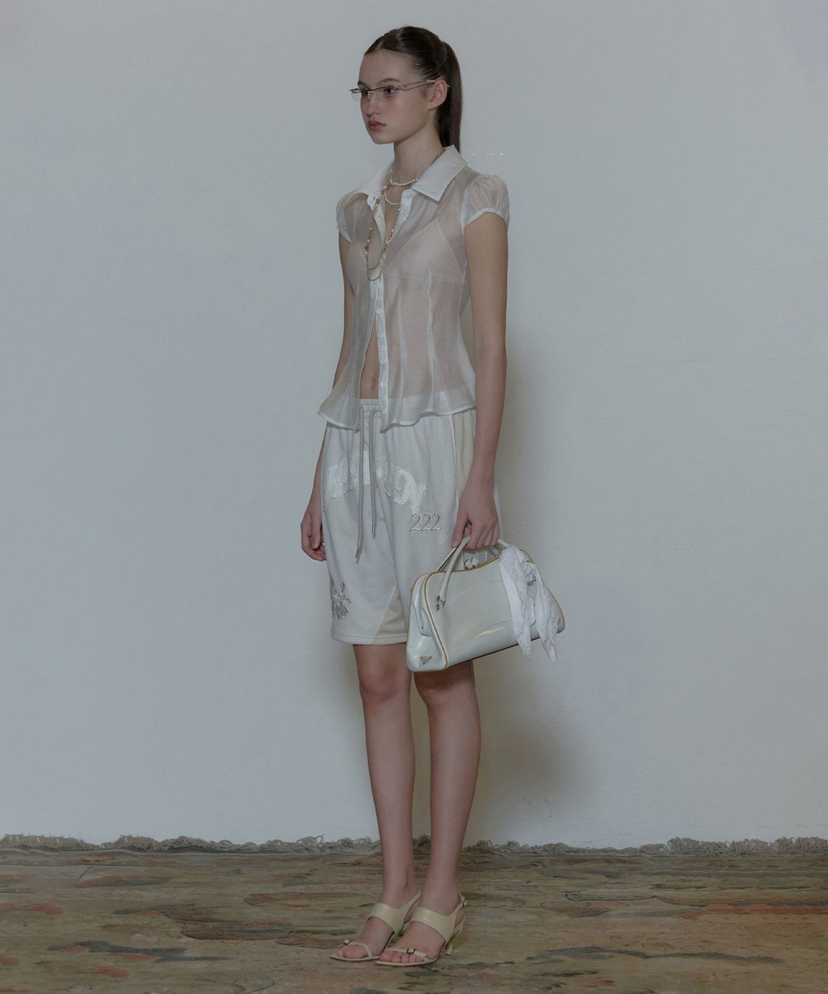 스컬프터(SCULPTOR) Sheer Pleated Hem Blouse White