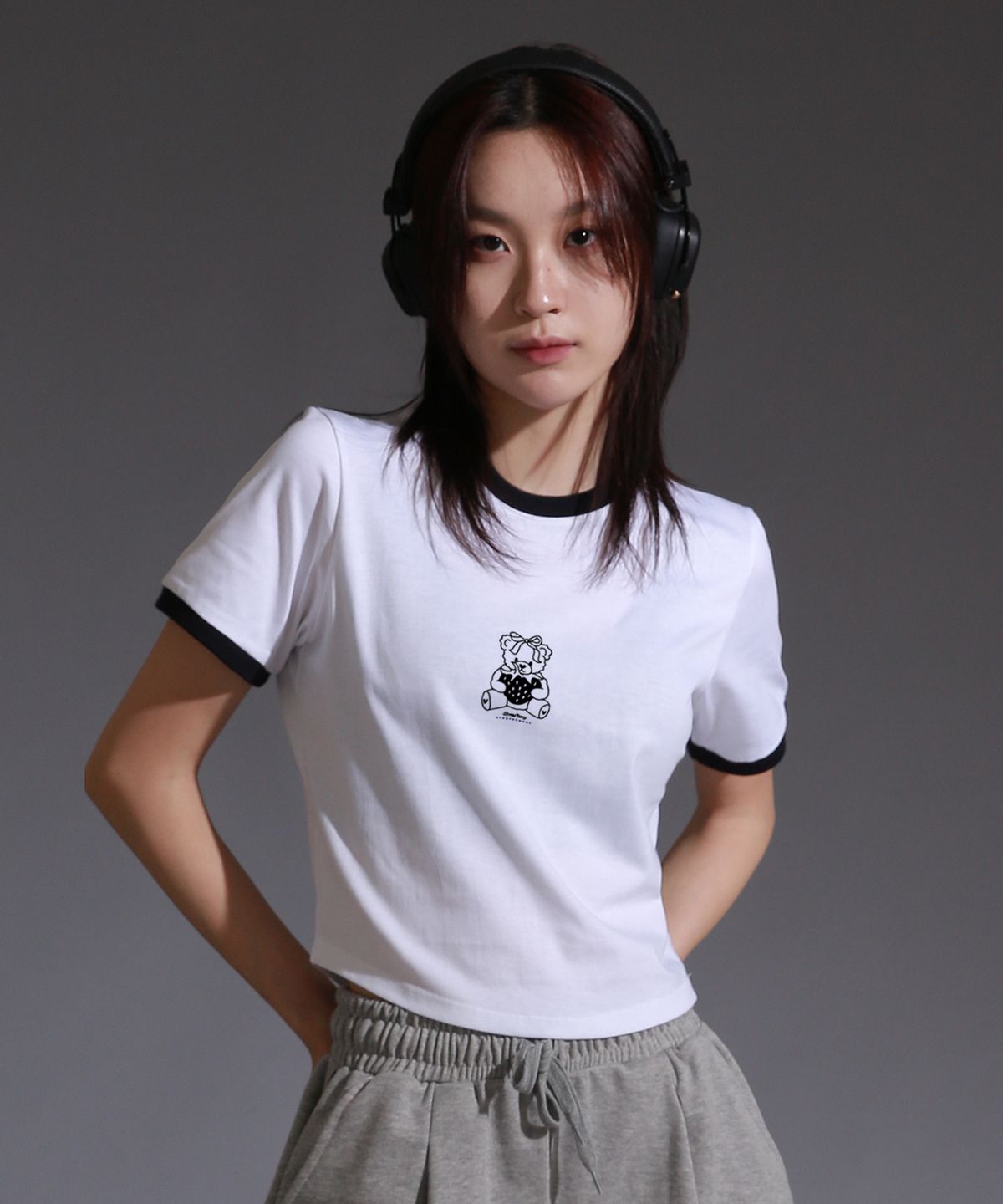 라이크더모스트(LIKE THE MOST) 팁배색 스트로베리 반팔 티셔츠_화이트