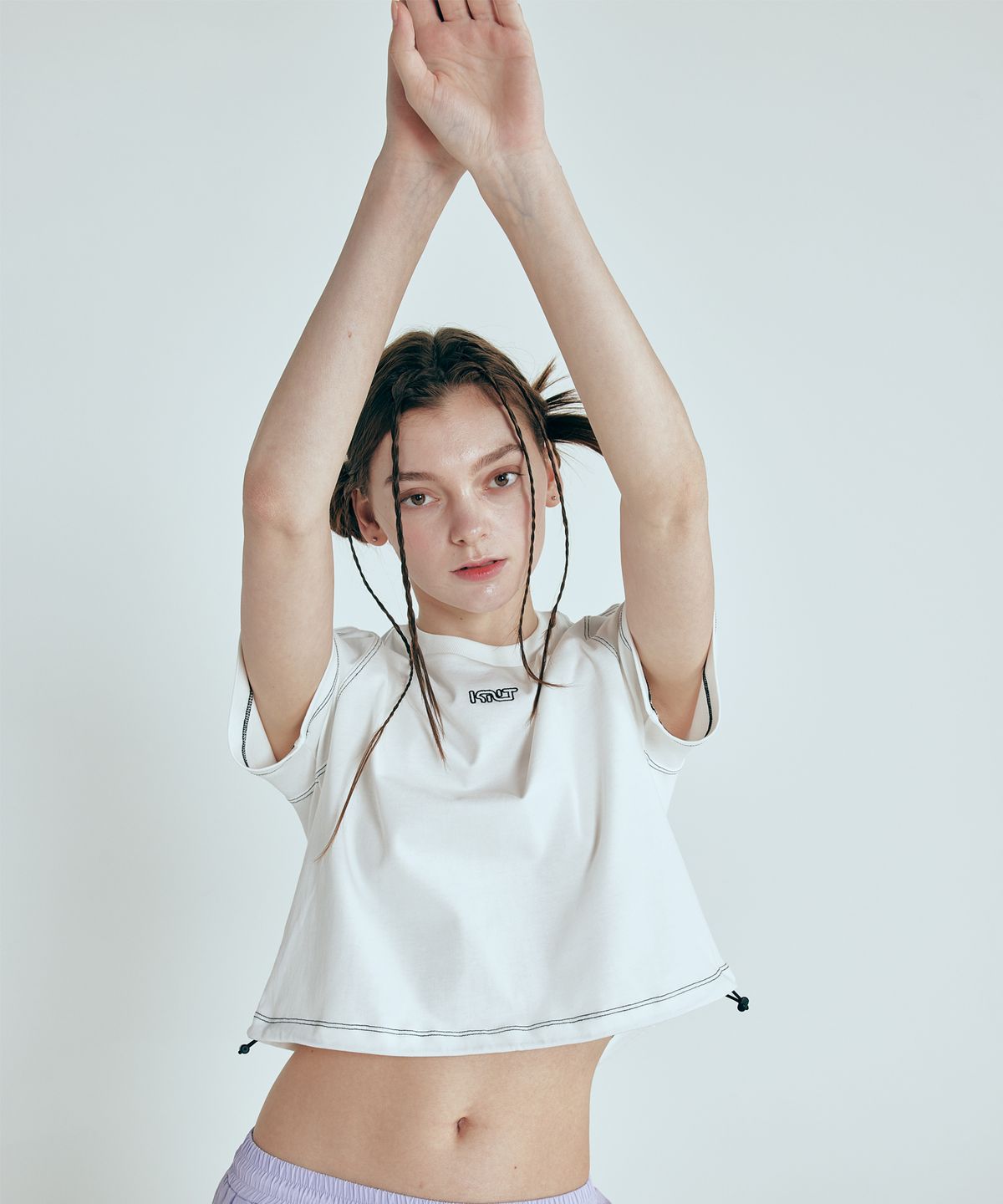 키네티클로(KINETICLO) 스트링 크롭 티셔츠(O.WHITE)