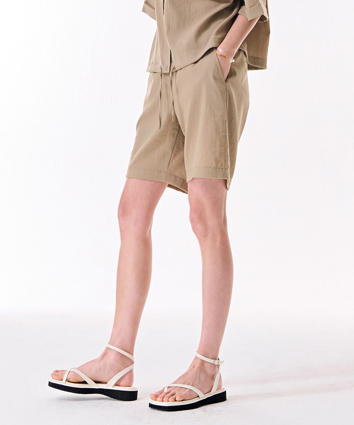 체이스컬트(CHASECULT) 여성 린넨라이크 4부 팬츠-DCRG2571E0X