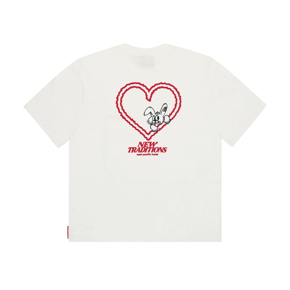 이피티(EPT) HEART NIBBLE T-SHIRT (WHITE)