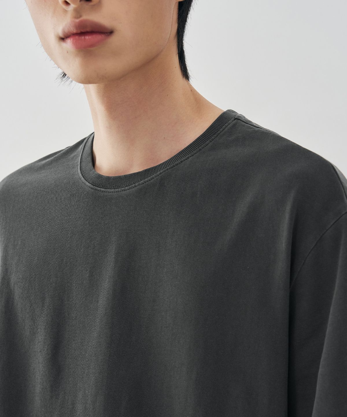 드로우핏(DRAW FIT) 슬레이 피그먼트 워싱 티셔츠 [CHARCOAL]