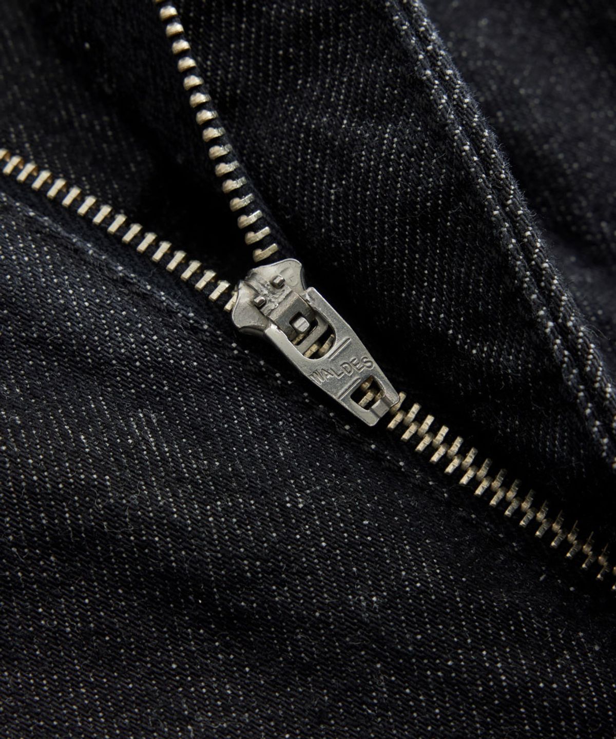 유스(YOUTH) Structured Flared Denim Pants - Washed Black