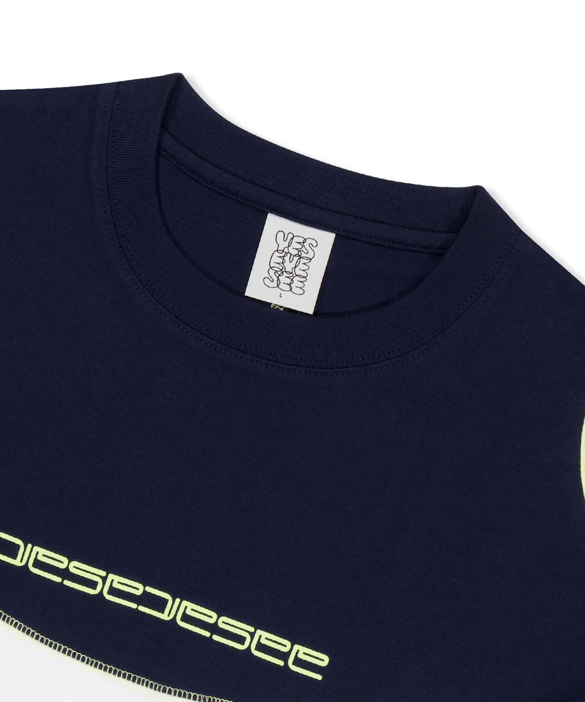 예스아이씨(YESEYESEE) Cover Stitch Tee White