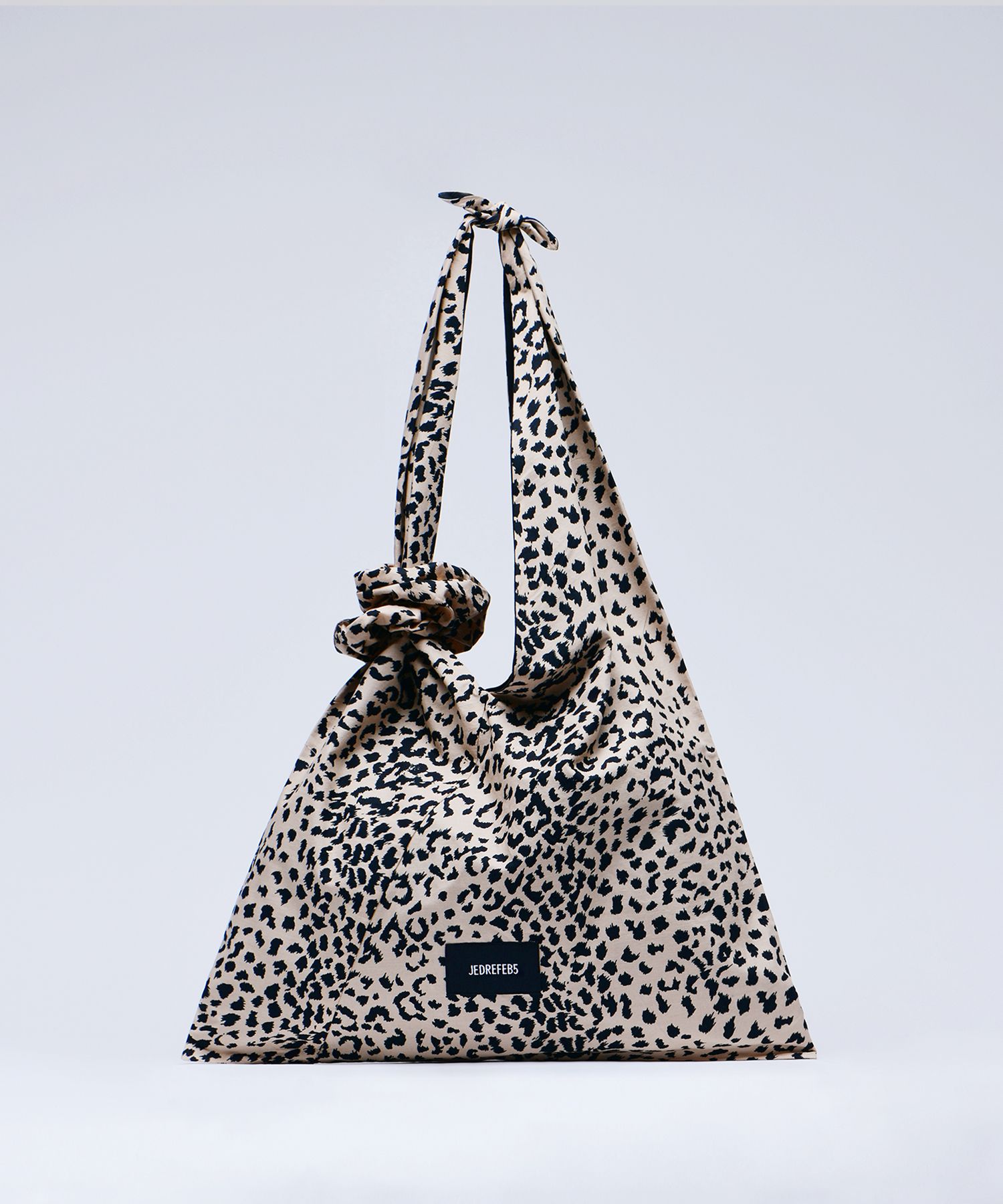 ★早期完売★JEDREFEB5★SCRUNCHIE HOBO LEOPARD★日本未入荷★ MUSINSA | JEDREFEB5 Scrunchie Large Hobo Leopard