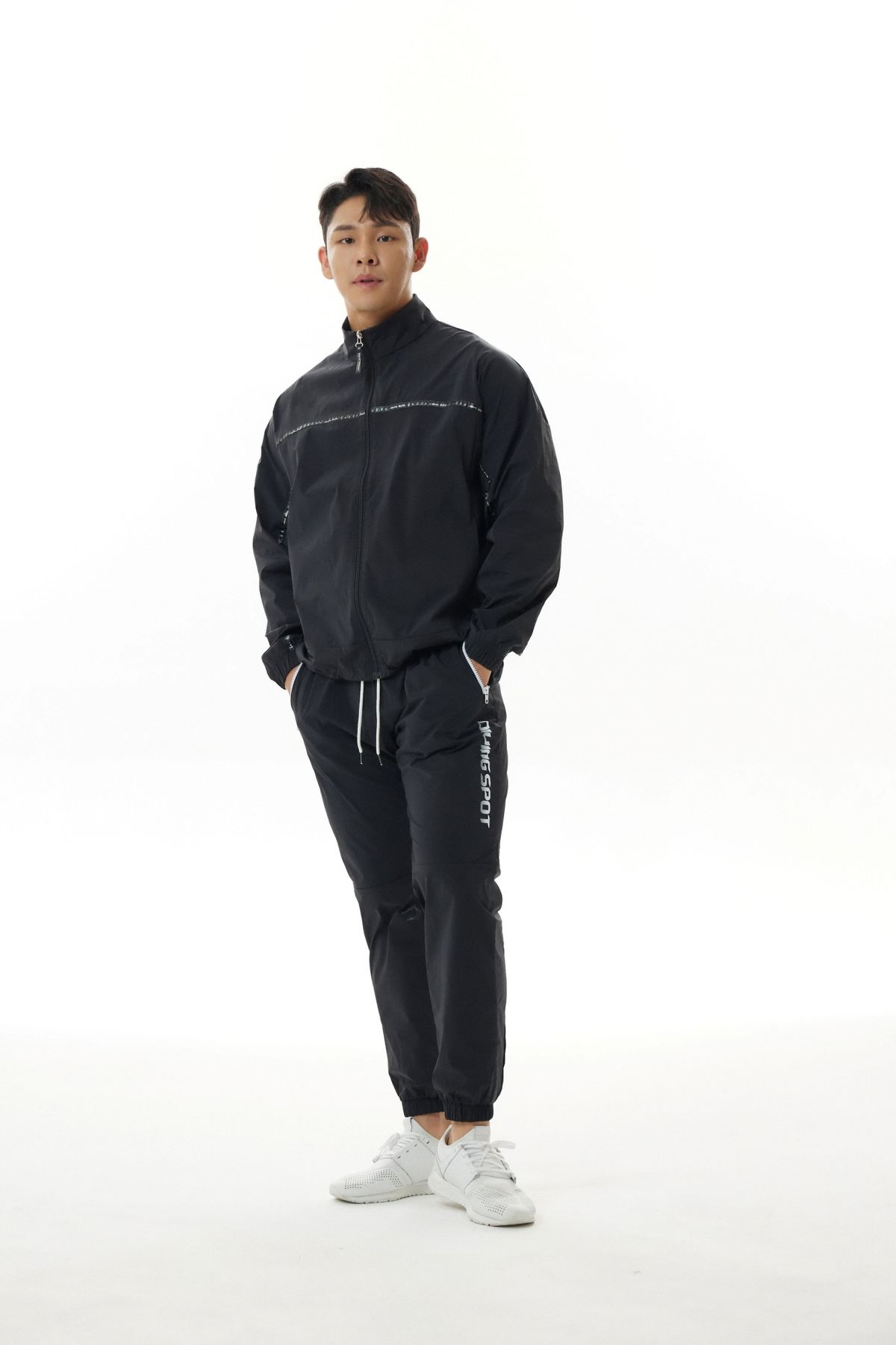 다이빙스팟(DIVINGSPOT) 크로스오버 우븐조거 블랙