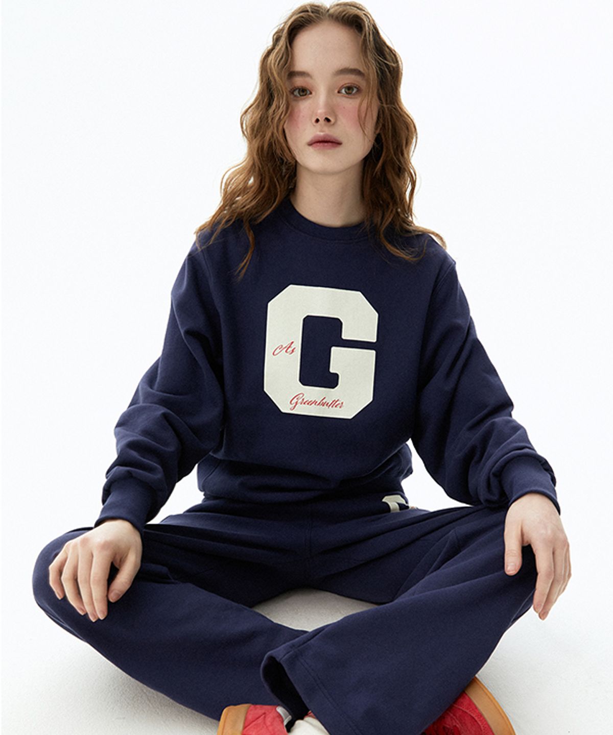 그린버터(GREENBUTTER) G Script Sweatshirt (Navy)