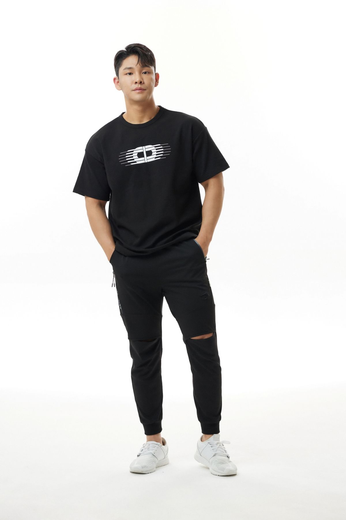 다이빙스팟(DIVINGSPOT) 심볼로고 루즈핏 티셔츠 블랙