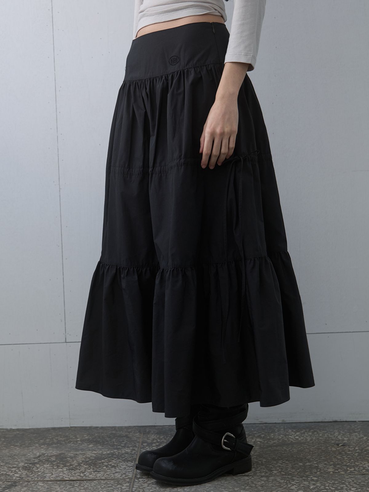 기준(KIJUN) Shirring Full Skirt Black
