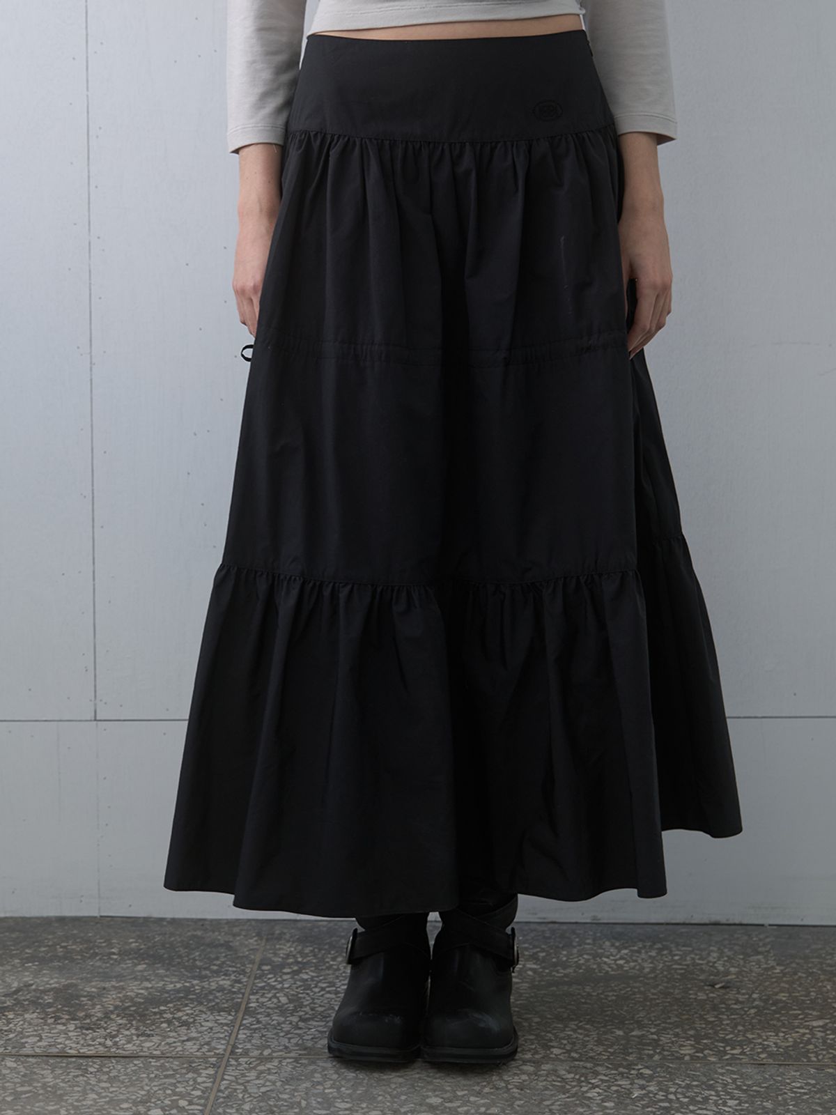 기준(KIJUN) Shirring Full Skirt Black