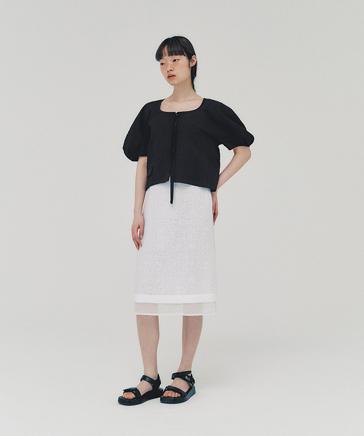 아위(AHWE) Tie Blouse_BLACK
