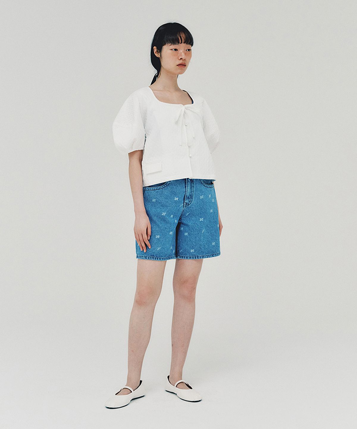 아위(AHWE) Tie Blouse_WHITE