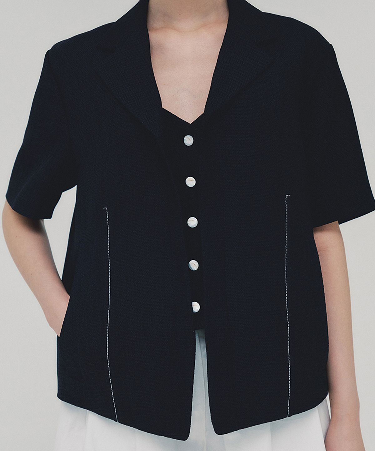 아위(AHWE) Linen Like Vest Jacket_NAVY