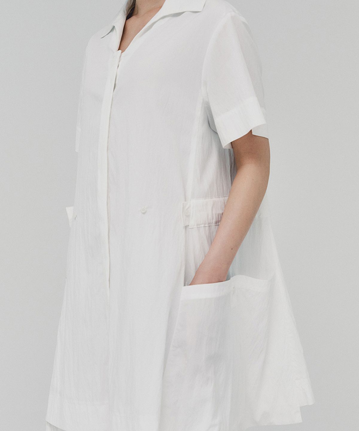 아위(AHWE) Mini Shirt Dress_IVORY