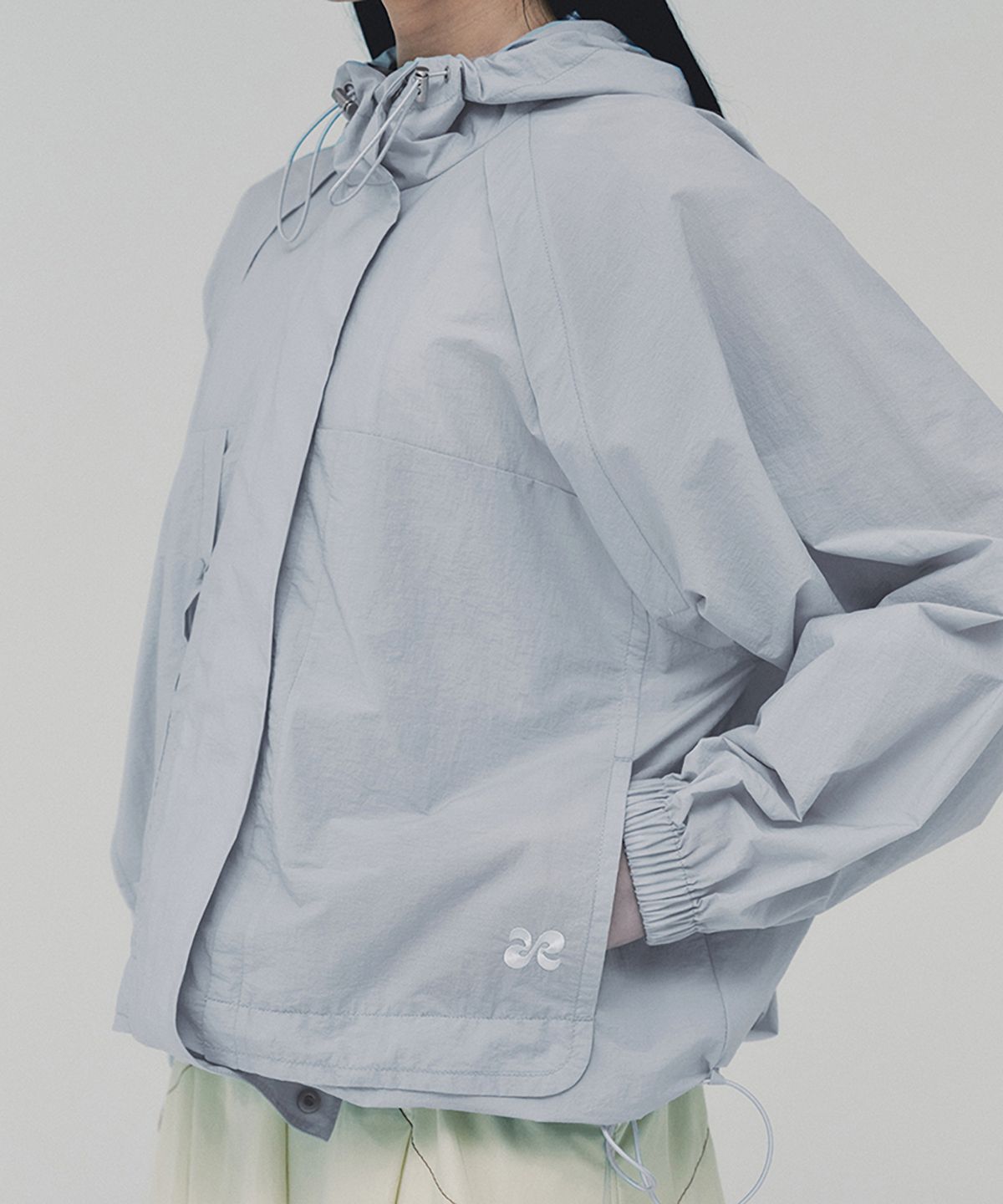 아위(AHWE) Nylon Zip-Up_LIGHT BLUE