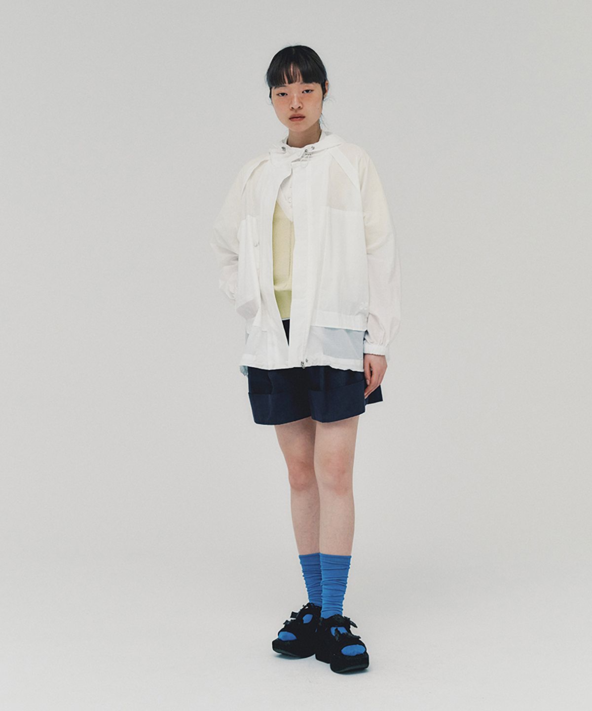 아위(AHWE) Nylon Zip-Up_WHITE