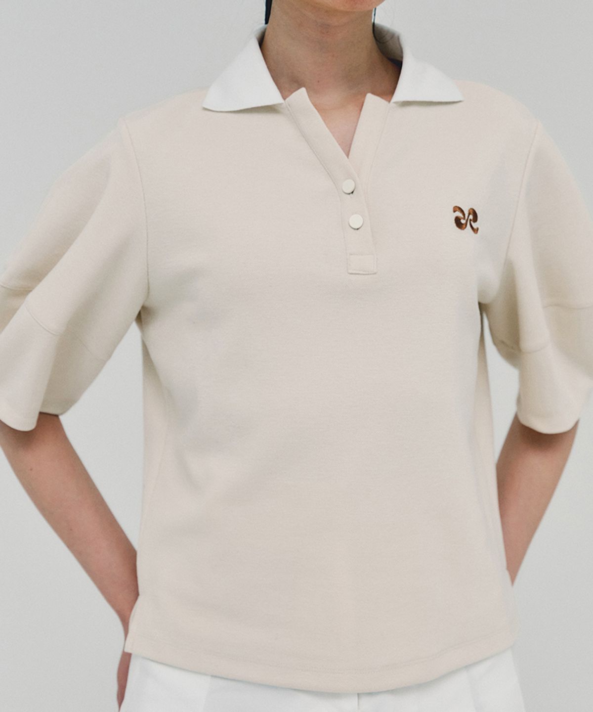 아위(AHWE) Logo Polo Shirt_CREAM